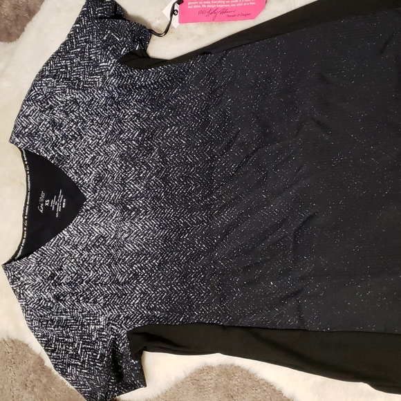 Koi Lite Reform Ombre Herringbone Scrub Top - Picture 2 of 6